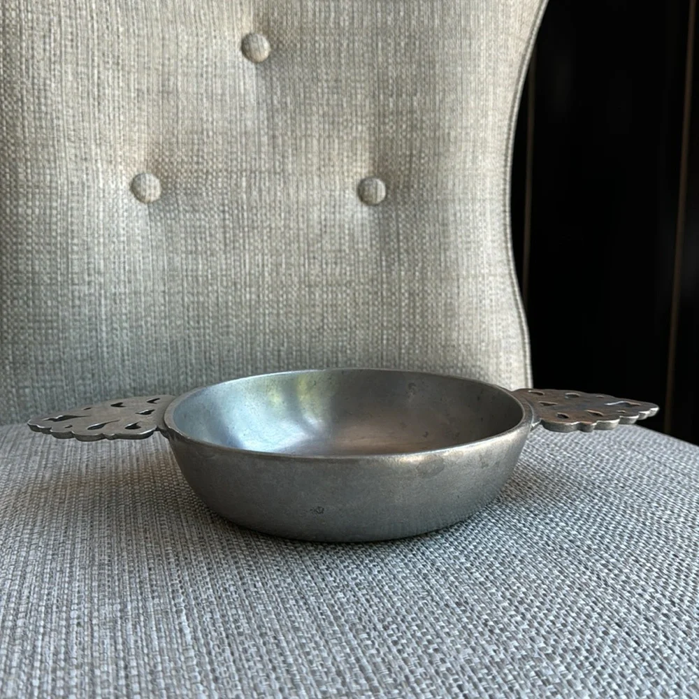 Vintage Wilton Bicentennial Pewter Serving Bowl With Ornate Handles